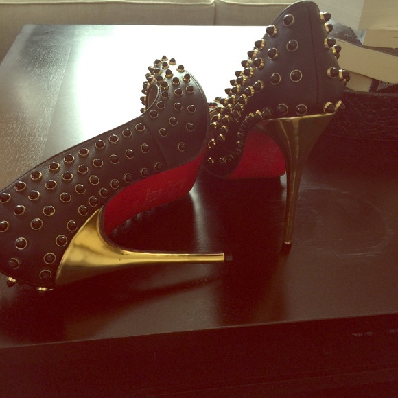 Very elegant christian louboutin❤️