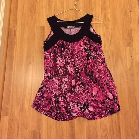 Maternity top - Picture 1 of 1