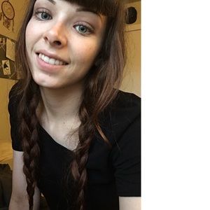 Meet your Posher, Brooke