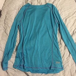 NWOT Blue everlast long sleeve workout shirt