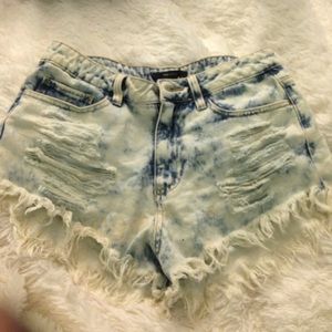 HIGH WASTED SHORTS
