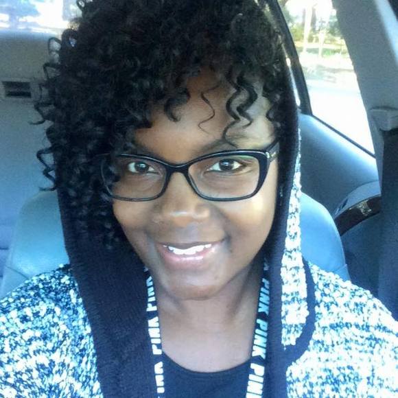 Meet your Posher, Shontavia - Picture 1 of 1