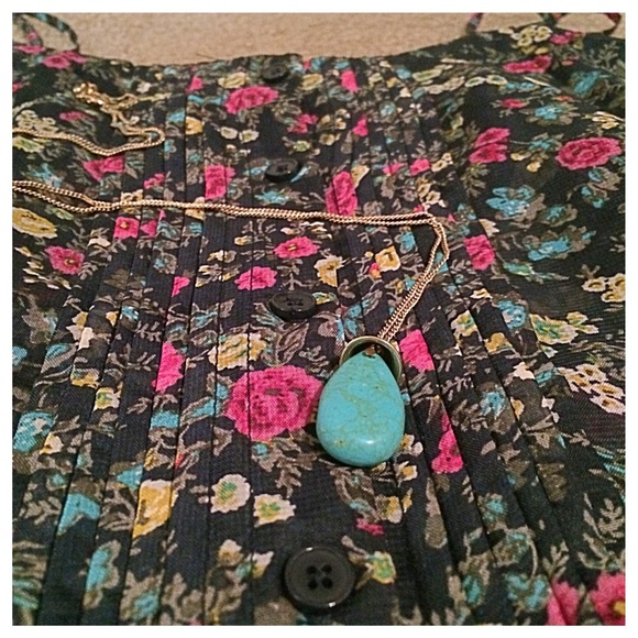 ❌DONATED❌ Floral print blouse - Picture 2 of 4