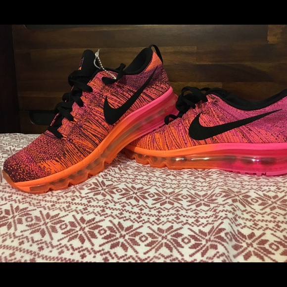 Nike Shoes - Nike Women's Flynit Air Max