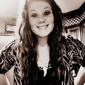 Meet your Posher, Katelyn