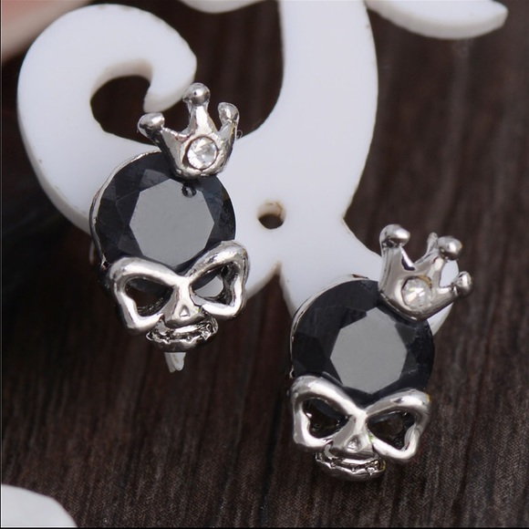 Jewelry - Cubic Zirconia Skeleton King Earrings