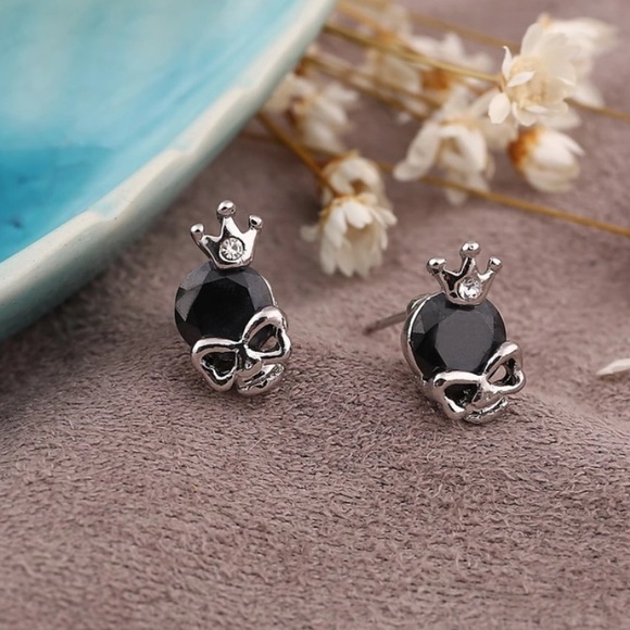 Cubic Zirconia Skeleton King Earrings - Picture 2 of 2