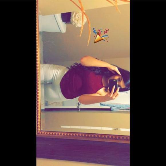 Meet your Posher, Edith