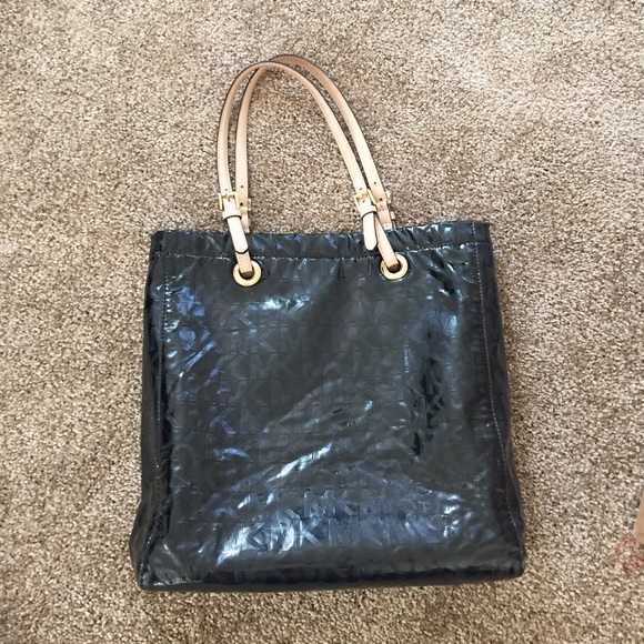 😍OOoooo LALA! Genuine Michael Kors Bag! 70% off!