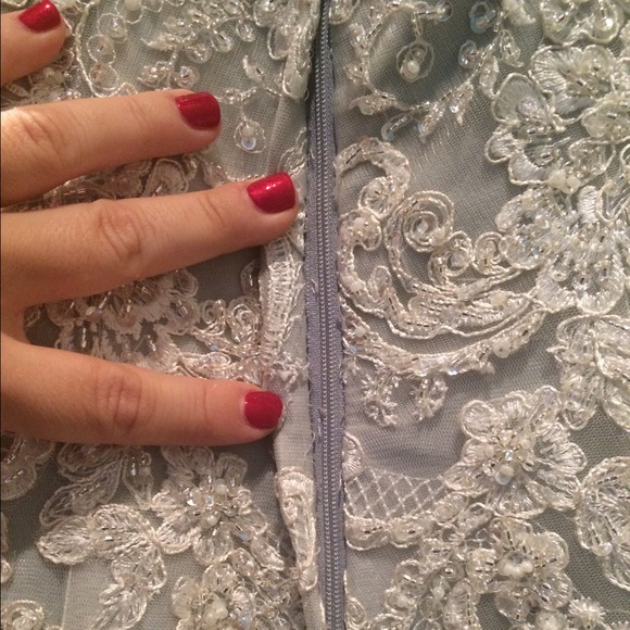 Dress - Picture 4 of 4