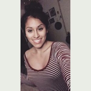 Meet your Posher, Lorena