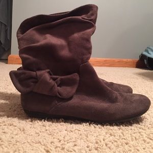 Chocolate brown Aldo ankle bootie