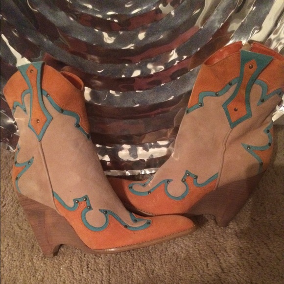 CowGirl Boots