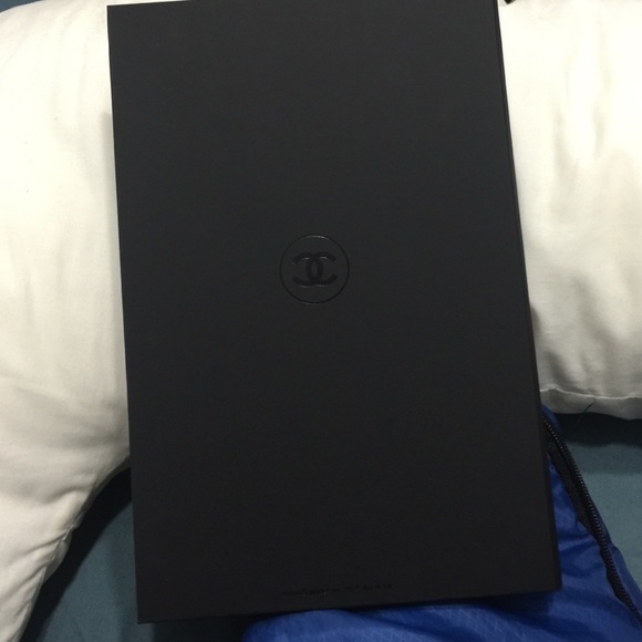 Chanel Collectable Box - Picture 3 of 4