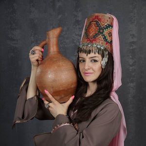 Meet your Posher, Tigranuhi