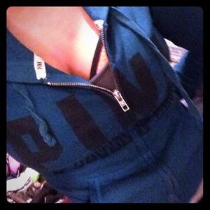 Turquoise blue pink vs hoodie 💙