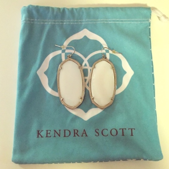 Kendra Scott White Pearl Earrings