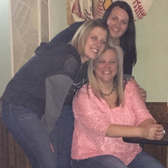 Meet your Posher, Monica