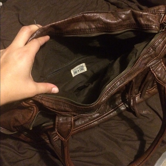 Converse one star purse