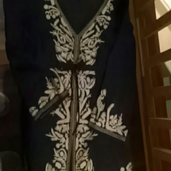 SOLD.   Michael Kors Bohemian top - Picture 3 of 4