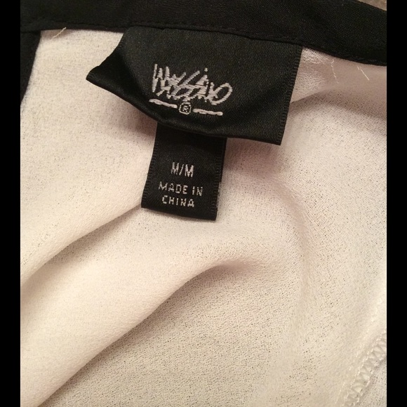 Size M - Picture 4 of 4