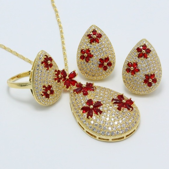 Stunning 18K Gold Plated Necklace Earrings Ring