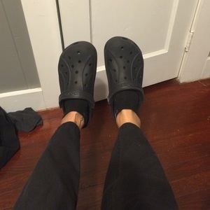 Black Crocs Sz 6