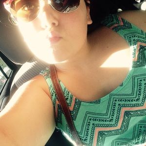 Meet your Posher, Madison