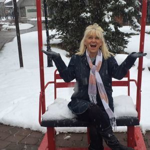 Meet your Posher, Pamela