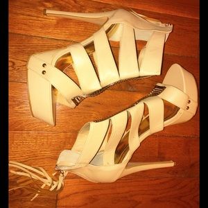 AMI Clubwear Tassel Platform Booties