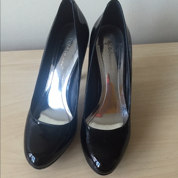 BCBG  Patent Leather Heels size 7.5 Black BrandNew