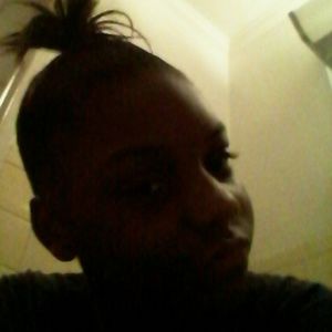 Meet your Posher, Yasmine