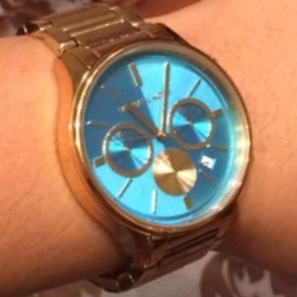 Michael kors gold watch