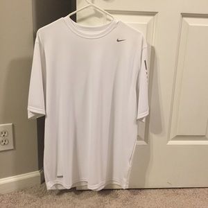 White Nike dri fit shirt