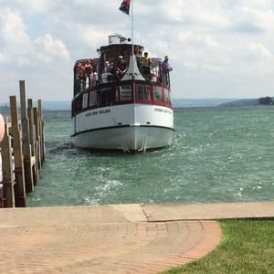 Meet your Posher, Alison