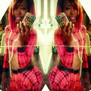 Meet your Posher, Danielle