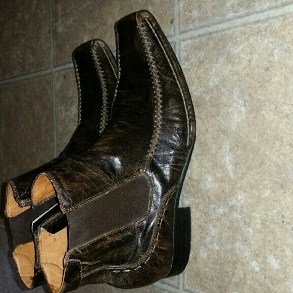 Boots - Picture 2 of 3