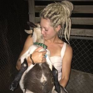 Meet your Posher, Meredith