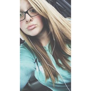 Meet your Posher, Haley