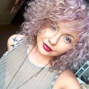 Meet your Posher, Lexi