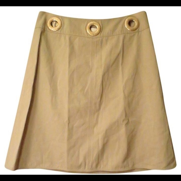 ✂️FINAL MARKDOWN ✂️Gorgeous Valentino Skirt - Picture 2 of 5