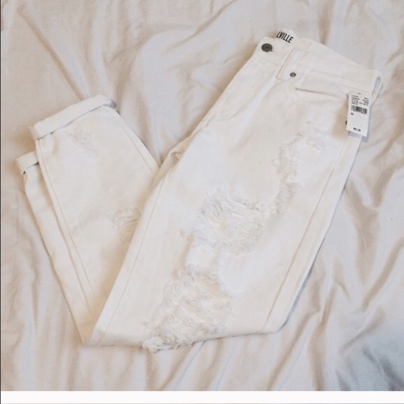 Brandy Melville boyfriend jeans
