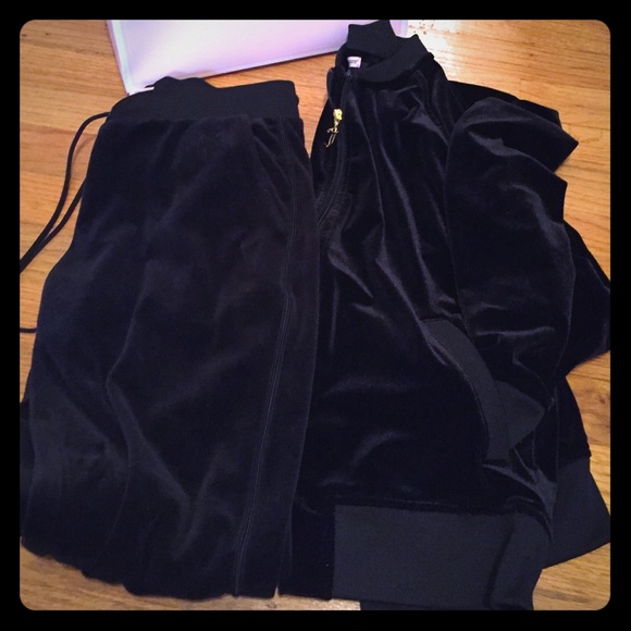 Like new juicy couture track suit