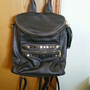 Convertible backpack / shoulder bag