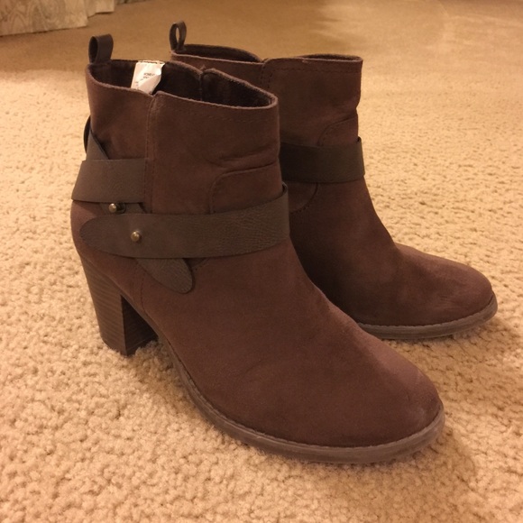 Old Navy Shoes - Ankle boots