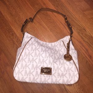 *SOLD* NEW Authentic Michael Kors handbag