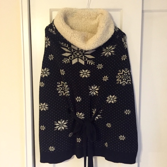 Poncho - Picture 3 of 4