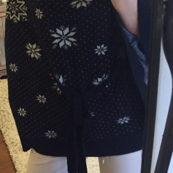 Poncho - Picture 4 of 4