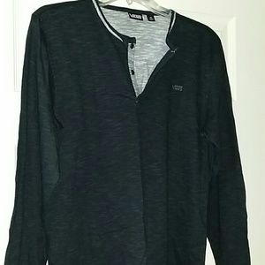 VANS long sleeved top