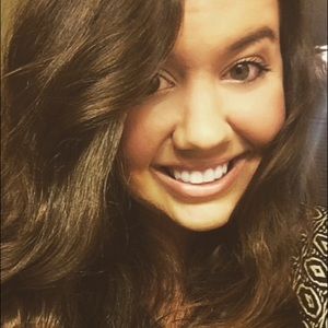 Meet your Posher, Leah
